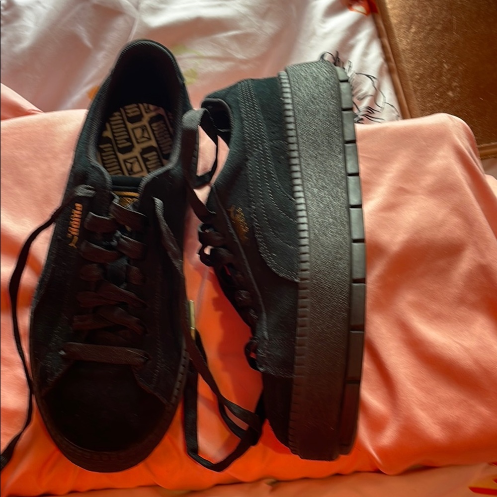 Puma Black Suede Platform Sneakers Women’s Size 9